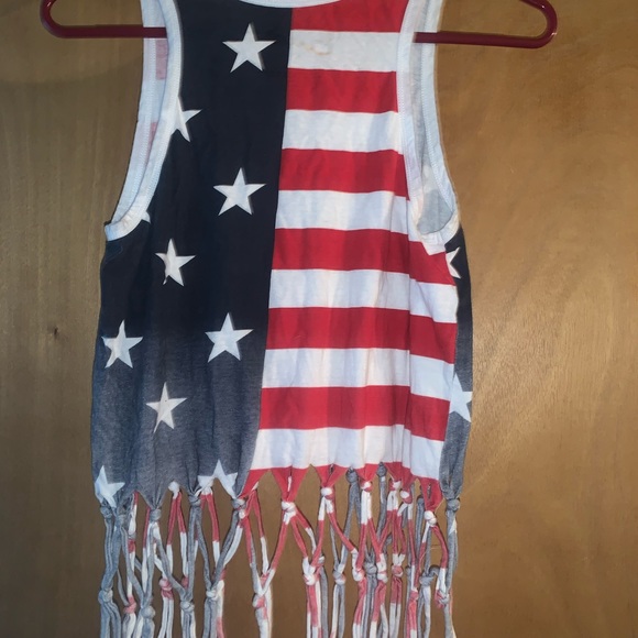 Exist crop top. Size small - Picture 2 of 2